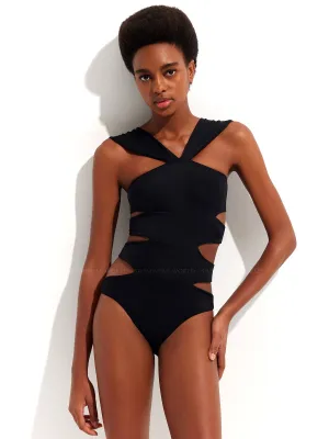 Erica One Piece ::RET