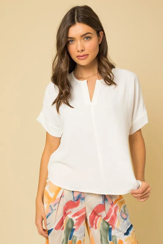S/S V-SLIT TOP